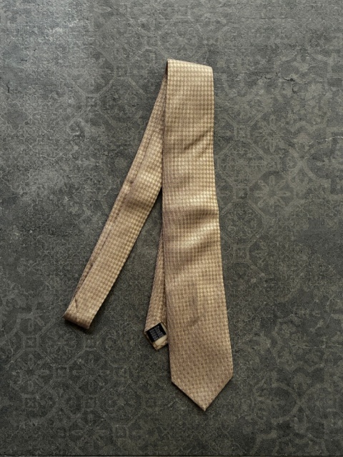 Beżowy krawat 100% jedwab