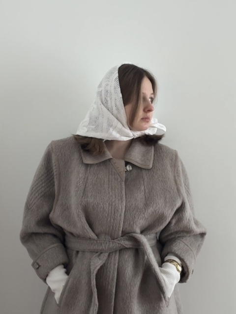 Koronkowa chusta Babinka z upcyclingu obrusu